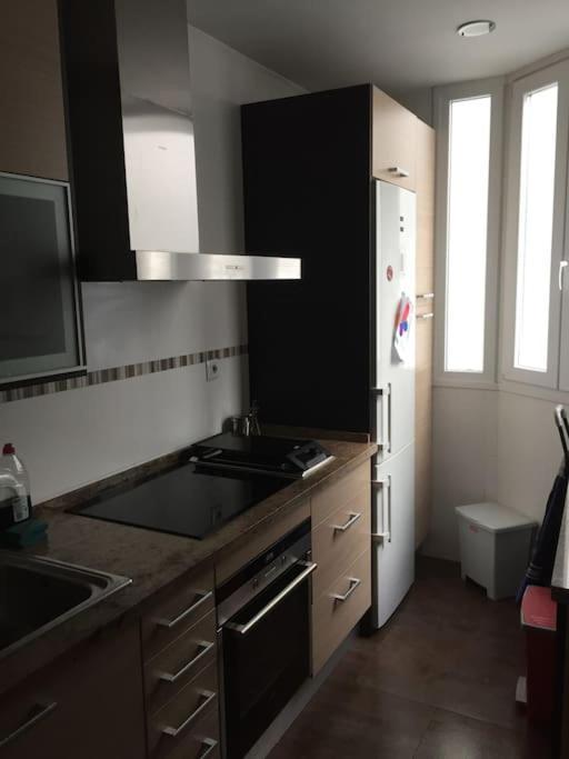 Appartement Amplio Piso En Nervion, Excelente Zona De La Ciudad. Séville